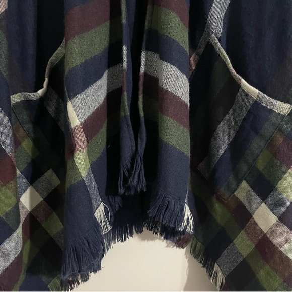 Bp. Women's Cozy Blanket Wrap Shawl Cape Open Front Poncho Tartan - Picture 4 of 9